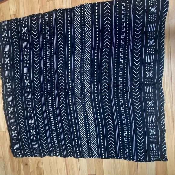 Loulou Lollipop Muslin Swaddle Mudcloth - Picture 3 of 7